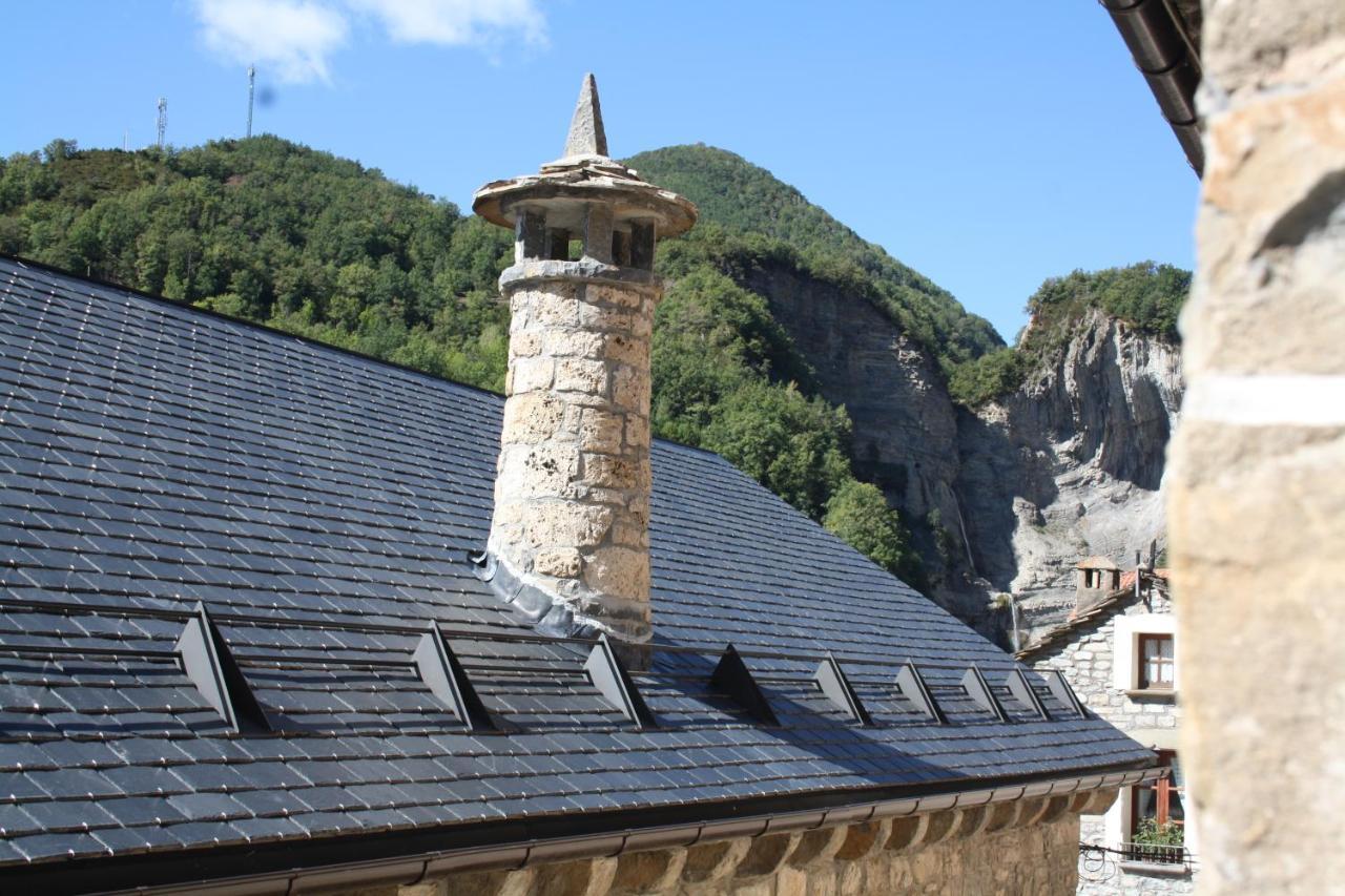 Albergue Casa De Broto Dış mekan fotoğraf